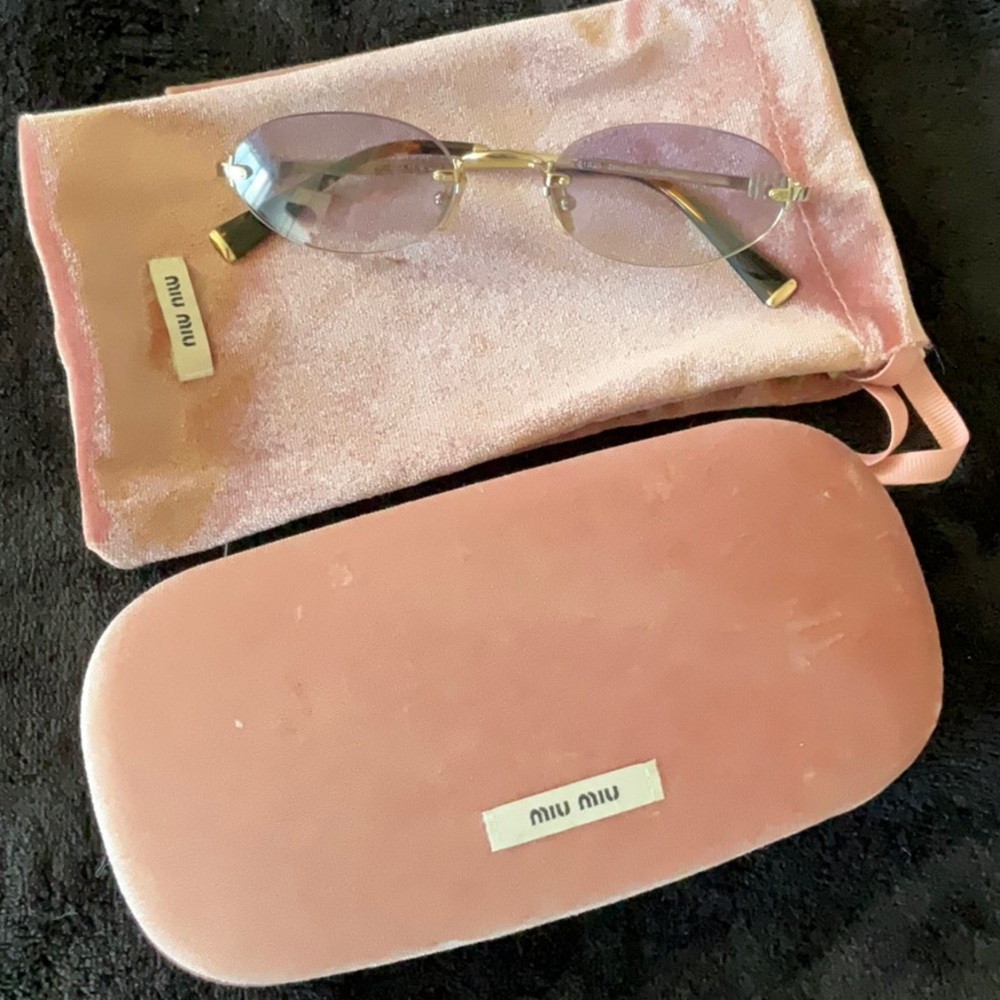 MIU MIU sunglasses